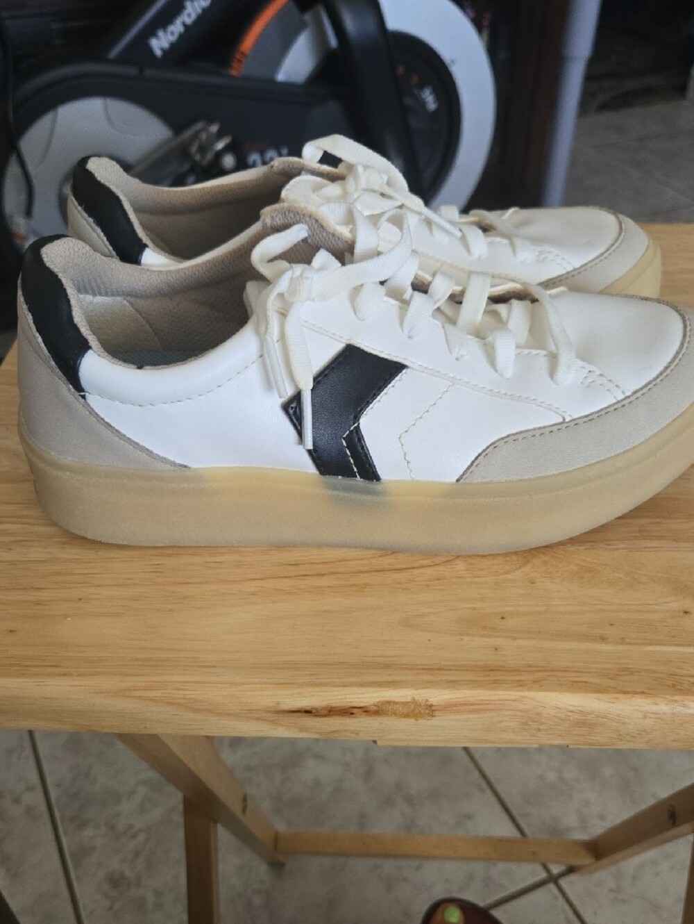 Dr. Scholl's Women's Cream and Black Platform Sneakers - Picture 2 of 9
